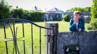 Irlanda inicia preparativos para exumação de 796 bebês mortos em lar religioso