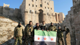 Aktivisten: Dschihadisten kontrollieren gro&szlig;e Teile von Aleppo und dortigen Flughafen