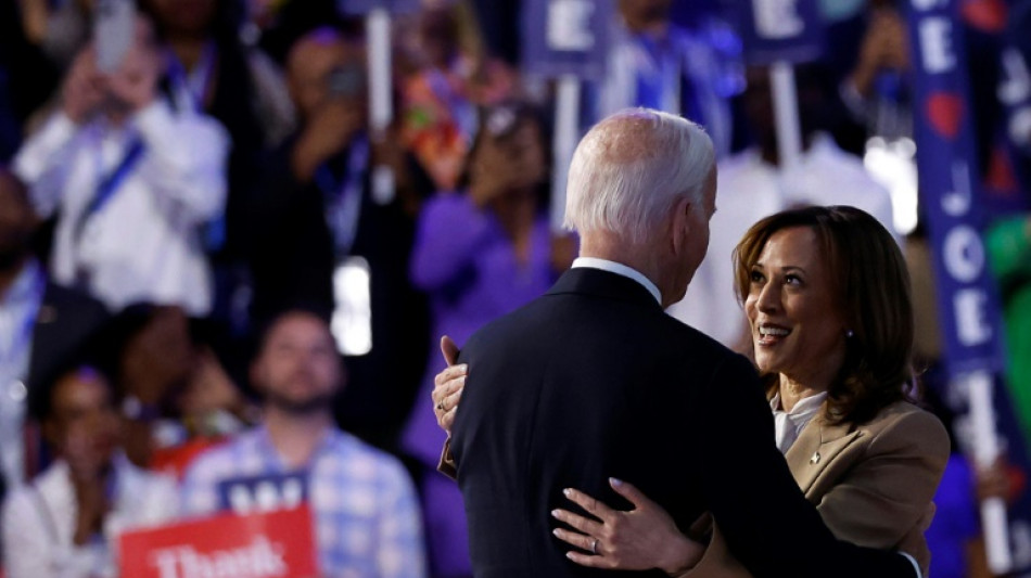 Emotionale Parteitagsrede: Biden k&uuml;ndigt energische Unterst&uuml;tzung von Harris an 