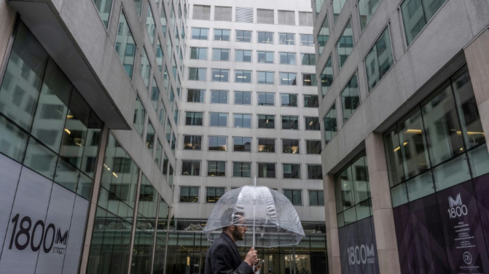 Aux Etats-Unis, les bureaux vid&eacute;s par le t&eacute;l&eacute;travail menacent des banques de faillite