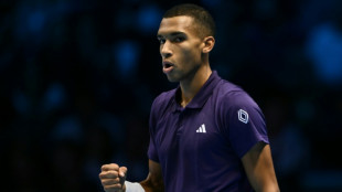 Auger-Aliassime vence Shelton de virada no ATP Finals