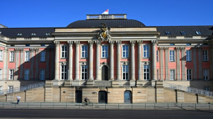 Brandenburgs Wirtschaftsminister Steinbach zieht sich von Amt zur&uuml;ck