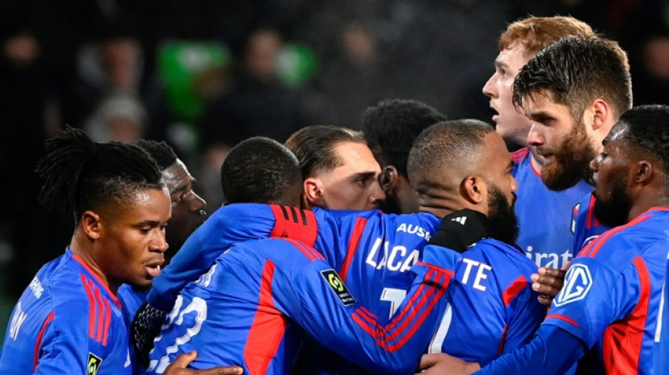 Lyon vence Metz e continua subindo no Franc&ecirc;s