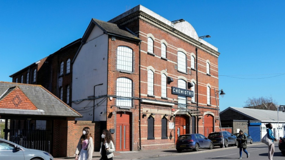 "C'est arriv&eacute; si vite": en Angleterre, la panique d'&eacute;tudiants face &agrave; une &eacute;pid&eacute;mie de m&eacute;ningite