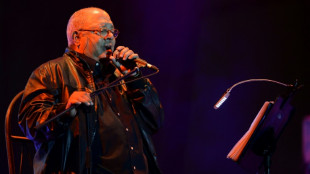 Cantautor cubano Pablo Milan&eacute;s, hospitalizado en Madrid en estado "estable"