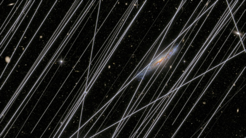 La prolif&eacute;ration des satellites menace l'observation du ciel par t&eacute;lescope