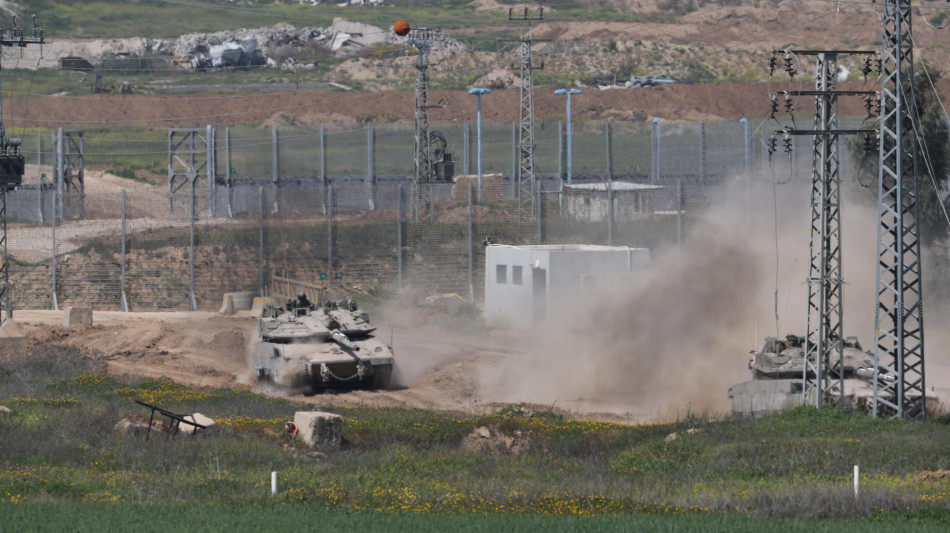 Fonti palestinesi, 'tank Idf stanno avanzando verso Rafah'