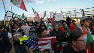 Juiz dos EUA ordena libertar sob fiança centenas de imigrantes irregulares em Chicago