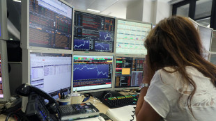 Borsa: l'Europa tiene guardando ai dazi, bene Madrid (+1%)