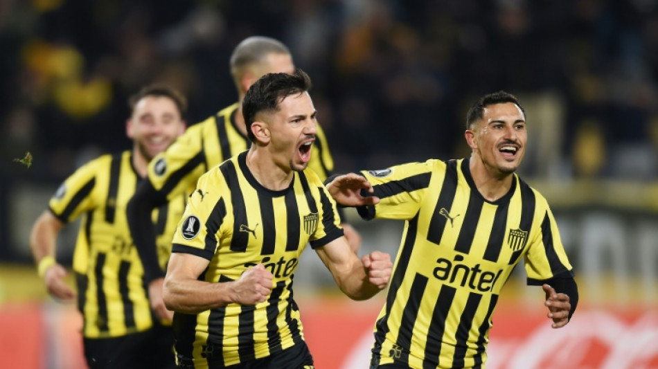 Atl&eacute;tico-MG perde para Pe&ntilde;arol (2-0) no Grupo G da Libertadores 