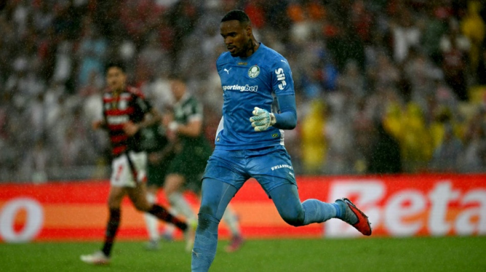 Com duelo de goleiros reservas, LDU e Palmeiras medem forças na semifinal da Libertadores