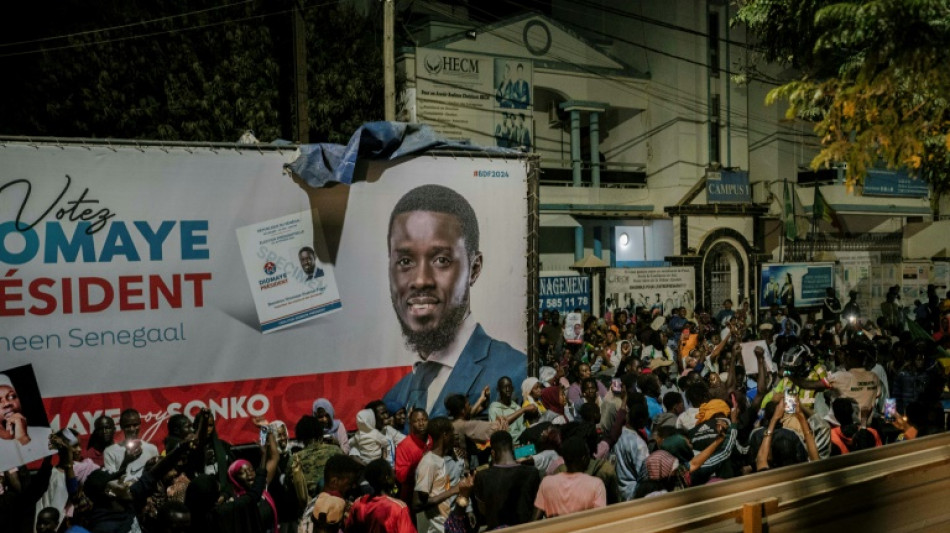Les S&eacute;n&eacute;galais toujours suspendus au r&eacute;sultat de la pr&eacute;sidentielle