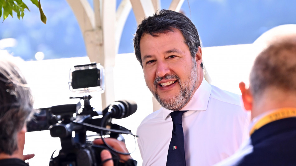 Salvini, sulla flat tax l'Fmi sbaglia, per noi va estesa