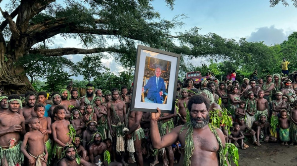 Una peque&ntilde;a isla del Pac&iacute;fico celebra la coronaci&oacute;n de Carlos III, hijo de un dios