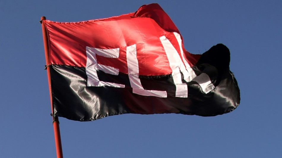 Petro convoca a negociadores de paz para "examinar" mort&iacute;fero ataque del ELN