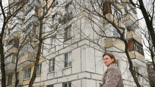 Russians adapt to 'nerve-wracking' life under sanctions 