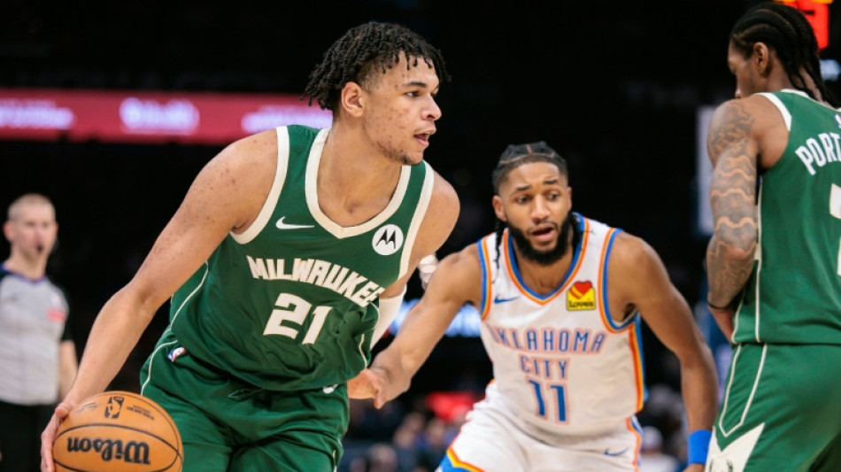 NBA: Dieng et les Bucks font chuter OKC, James signe un triple-double historique