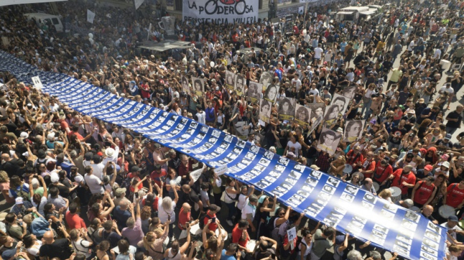 Argentine: marche massive pour la m&eacute;moire de la dictature, que Milei revisite