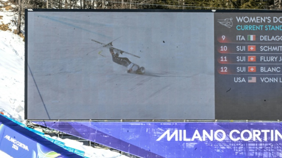 Vonn crashes out of Winter Olympics, ending medal dream