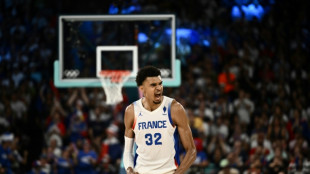 Fran&ccedil;a vence Alemanha e vai &agrave; final do basquete masculino em Paris-2024