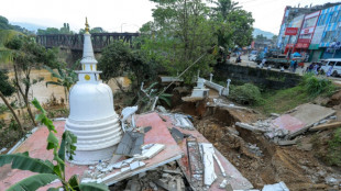 Países asiáticos lutam para distribuir ajuda após inundações que deixaram 1.300 mortos