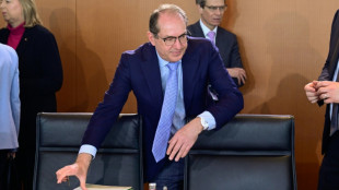 Bundesinnenminister Dobrindt fordert K&uuml;rzungen bei B&uuml;rgergeld-Regelsatz