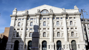 Borsa: Europa piatta dopo Wall Street, Milano positiva (+0,8%)