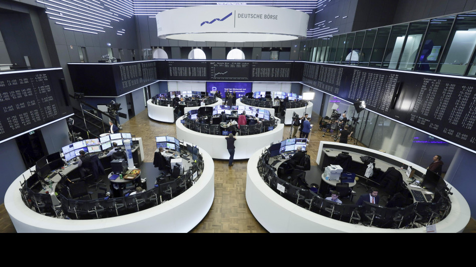 Borsa: l'Europa chiude cauta, Francoforte +0,19%