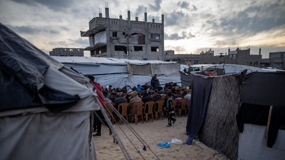 Hamas, 'almeno due morti nel raid israeliano a Khan Younis'