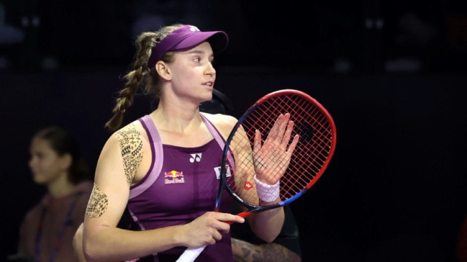 Rybakina vence Alexandrova e termina 1ª fase do WTA Finals invicta