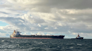 Havarierter Tanker vor R&uuml;gen wird nach Sassnitz geschleppt 