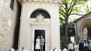 Charles and Camilla visit Dante's tomb, Byzantine mosaics
