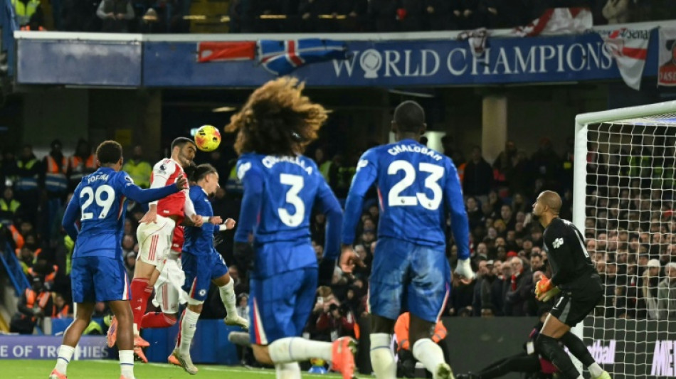 Arsenal held by 10-man Chelsea, Isak end drought to fire Liverpool