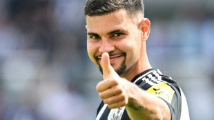 Newcastle vence Chelsea e sobe para 3º no Campeonato Inglês