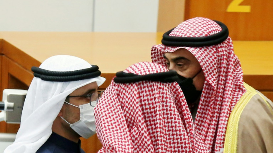 El gobierno en Kuwait dimite tres meses después de asumir