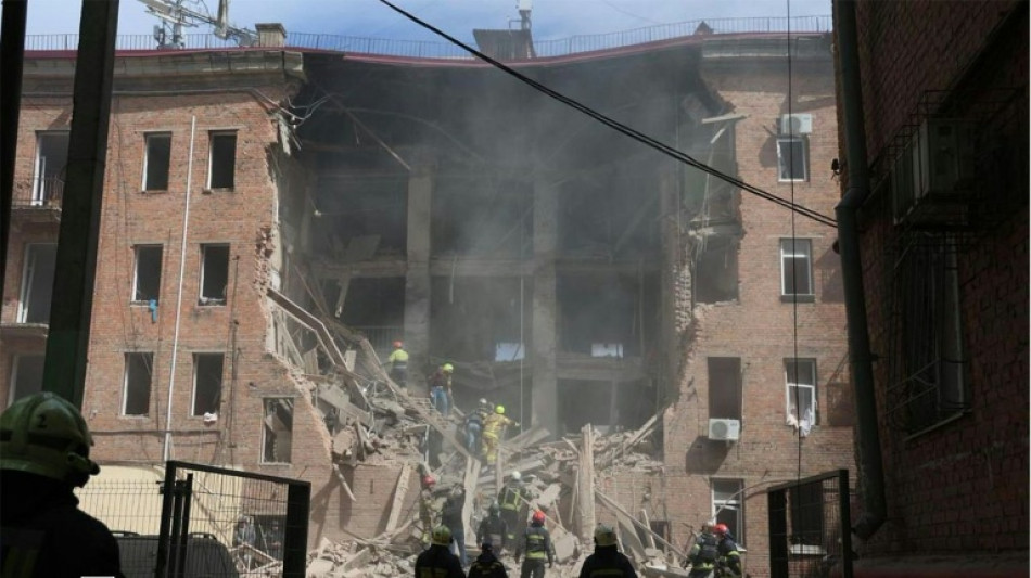 Ataques con drones matan a tres personas en Ucrania y una en Crimea