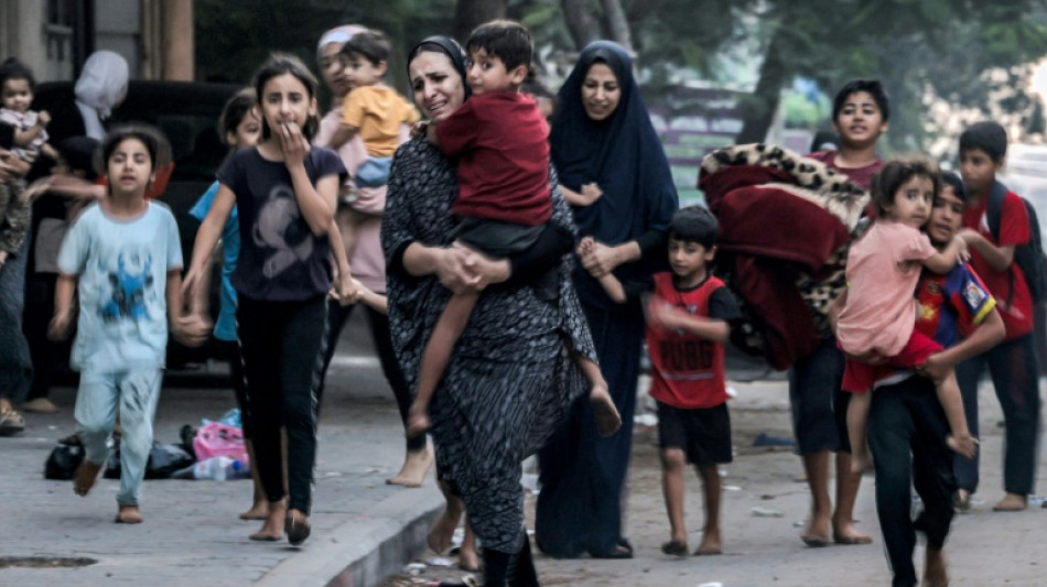 'N&atilde;o fizemos nada!', exclamam cidad&atilde;os de Gaza, sob as bombas israelenses