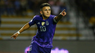 Argentina vence Peru (2-0) e lidera Grupo B do Pr&eacute;-Ol&iacute;mpico junto com Paraguai