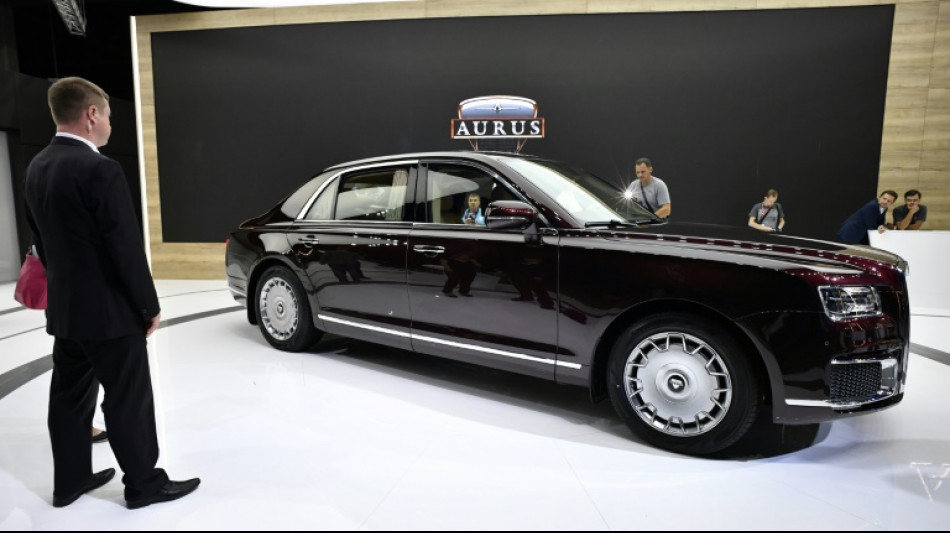 Rusia reduce las normas de fabricación de coches ante la escasez de componentes eléctricos y repuestos