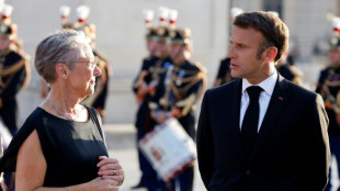 Remaniement: d&icirc;ner &agrave; l'Elys&eacute;e pour ministres en sursis