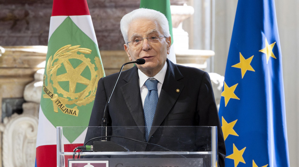 Mattarella, presidenza Aoun speranza per Libano e Mediterraneo