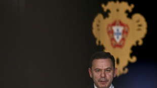 Le Portugal d&eacute;couvre son nouveau gouvernement dans un contexte incertain