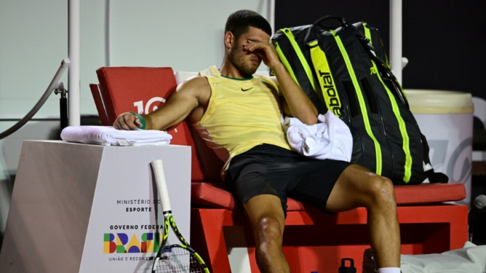 Alcaraz abandona Rio Open de t&ecirc;nis por les&atilde;o