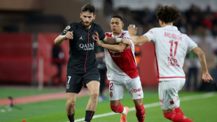 PSG &eacute; derrotado na visita ao Monaco (1-0); Olympique de Marselha cede empate no fim