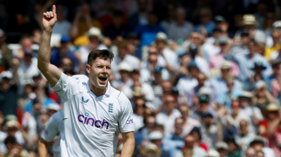 New Zealand fight back after rookie Potts strikes for England