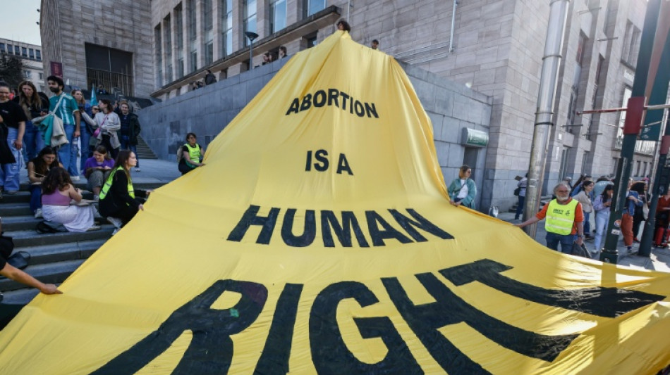 Le Parlement europ&eacute;en fait pression pour faciliter l'acc&egrave;s &agrave; l'IVG &agrave; travers le continent