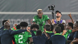 Nig&eacute;ria vence &Aacute;frica do Sul nos p&ecirc;naltis e vai &agrave; final da Copa Africana