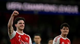 Arsenal vence Leverkusen (2-0) e avan&ccedil;a &agrave;s quartas de final da Champions