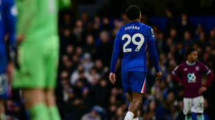 Premier League reabre debate sobre impunidade nas redes ap&oacute;s fim de semana 'terr&iacute;vel' de racismo