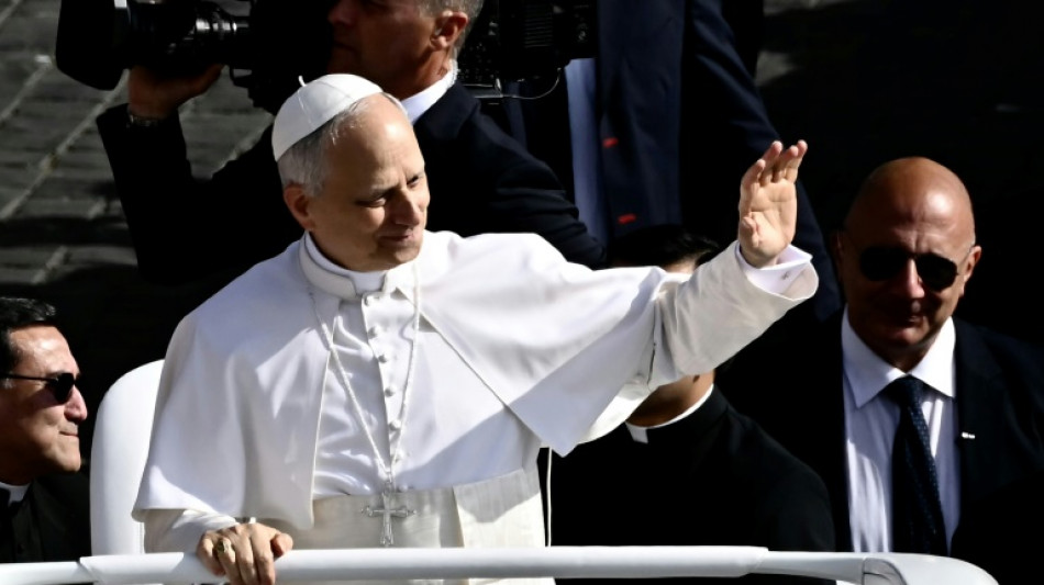 León XIV inicia su pontificado con una crítica al paradigma económico